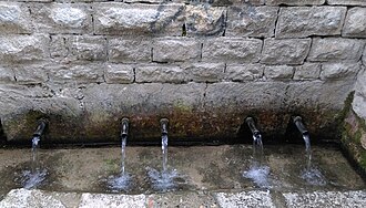 "Çezma e Madhe" (large water fountain), erected 1914–1918