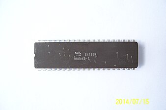 NEC μPD8086D-2 (8 MHz) from the year 1984, week 19 JAPAN (clone of Intel D8086-2)