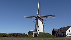 f4129e6f50f06d4e9bec66eb433d7faf2cd51c3f29cc6a3bcef8ac6d004f11d7.jpg
